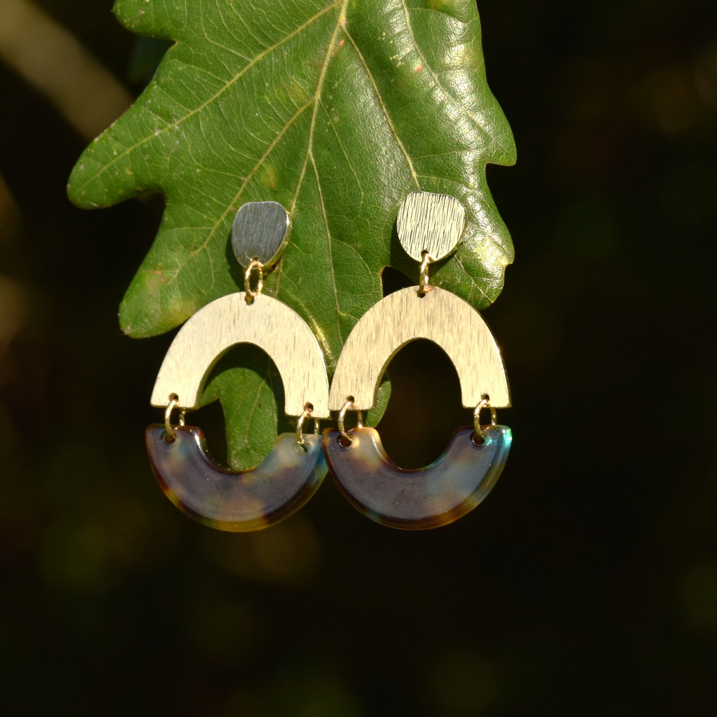Ana Hanging Resin Earring - Aqua & Neutral