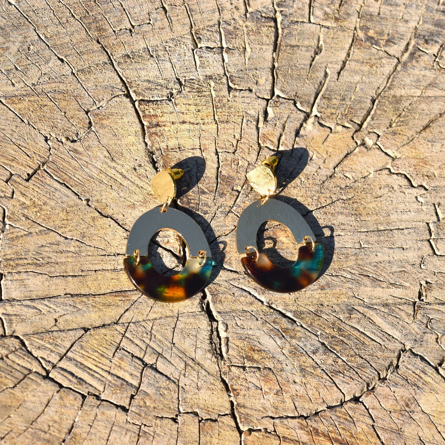 Ana Hanging Resin Earring - Aqua & Neutral