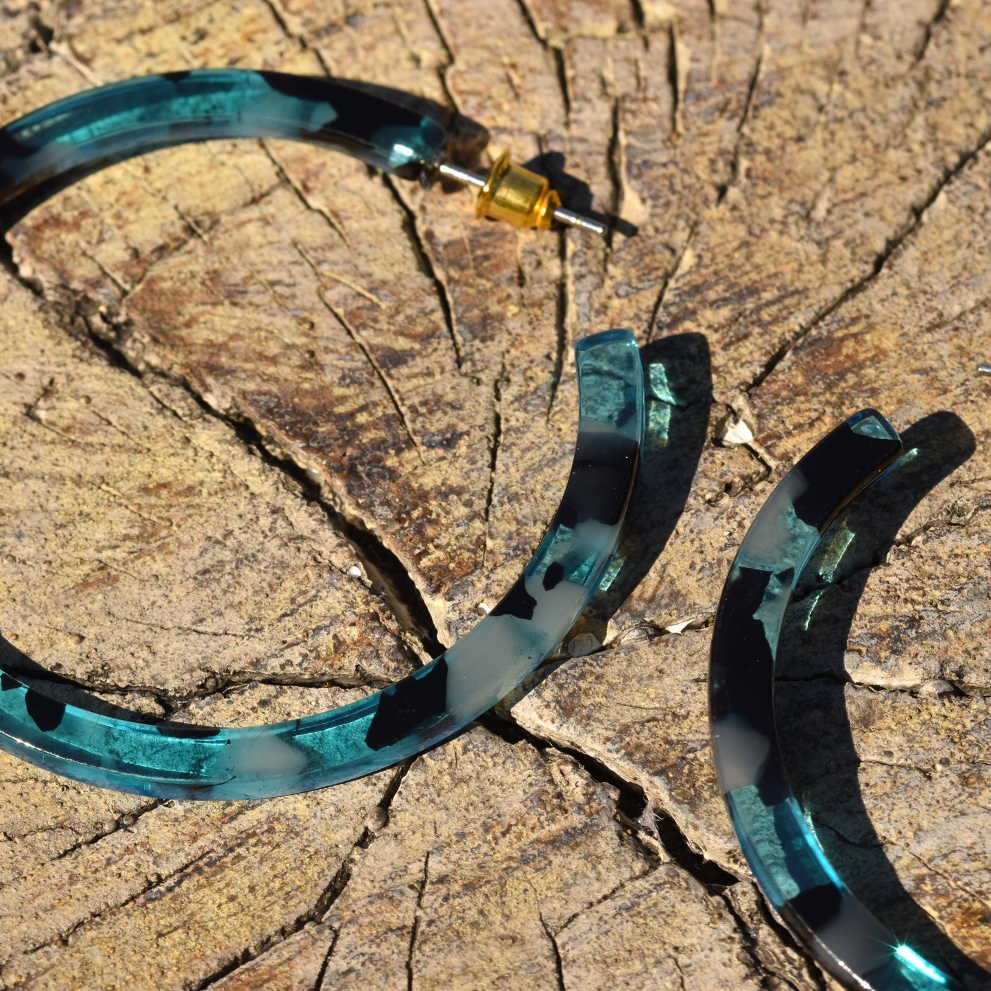 Levonna Large Hoop Earring - Poolside