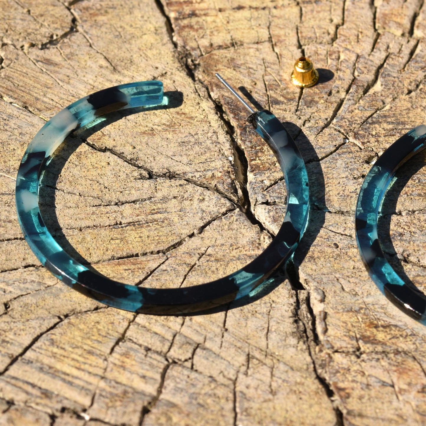 Levonna Large Hoop Earring - Poolside