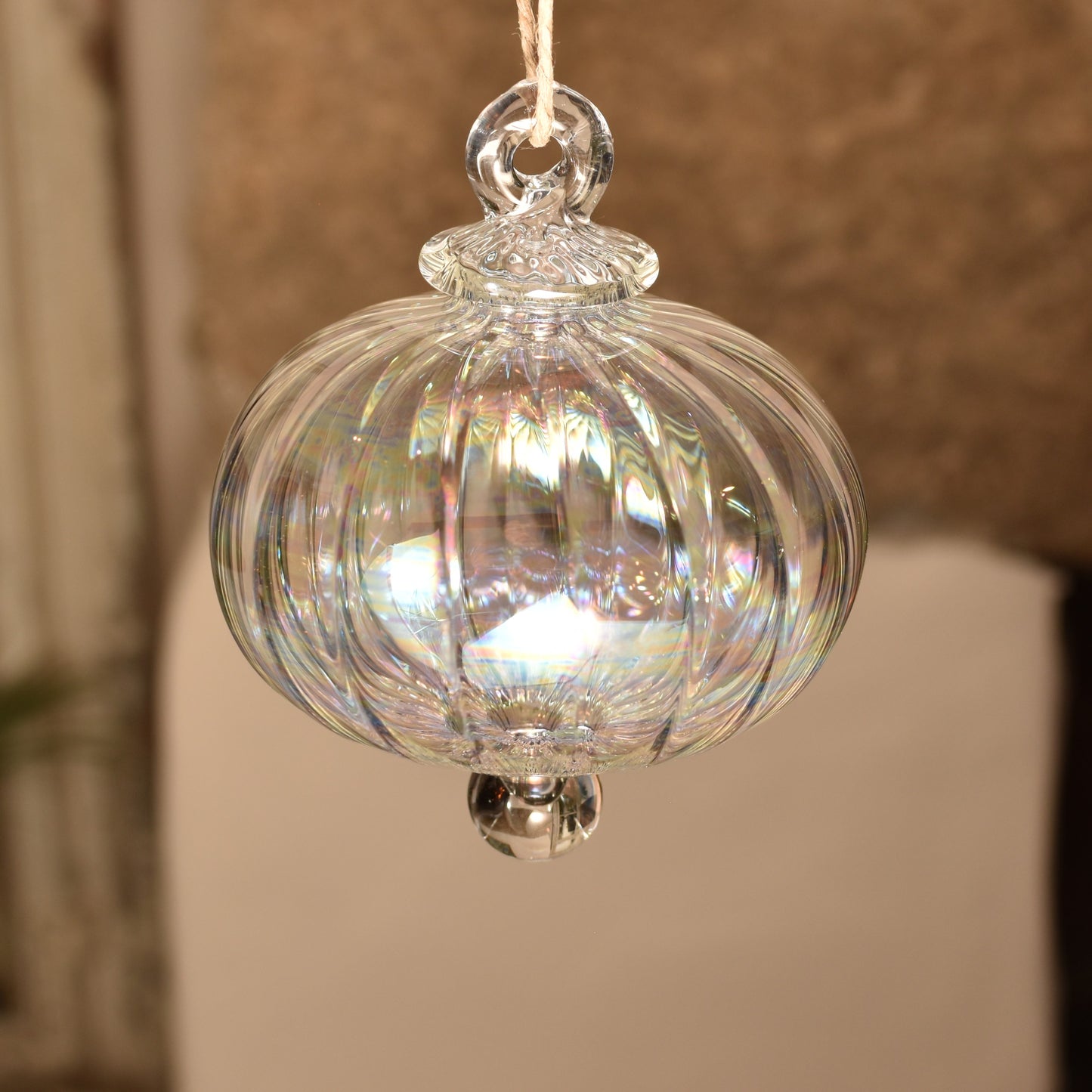 Victorian Coach - Egyptian Glass Bauble - Pearl - Large