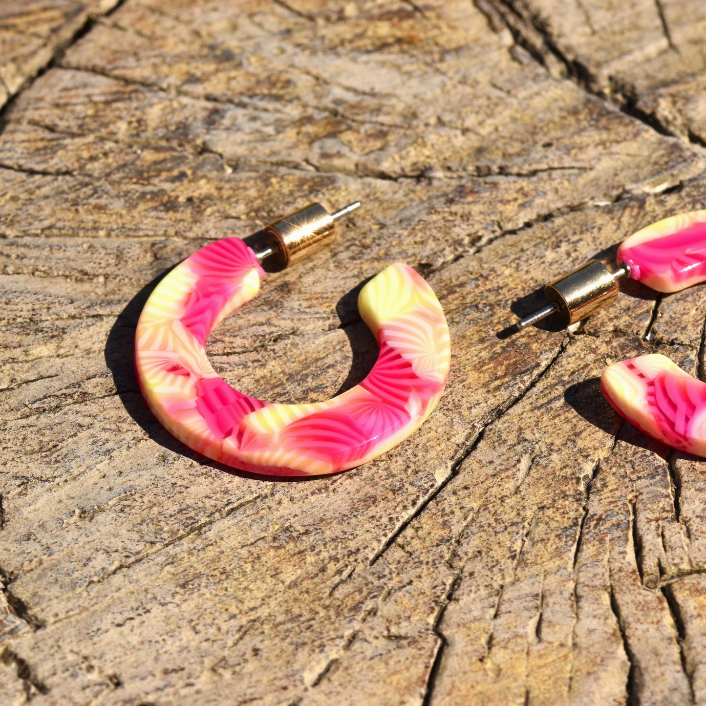 Melissa Wide Hoop Earring - Pinks