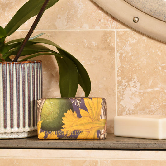 Kew Gardens Narcissus Lime Soap Bar