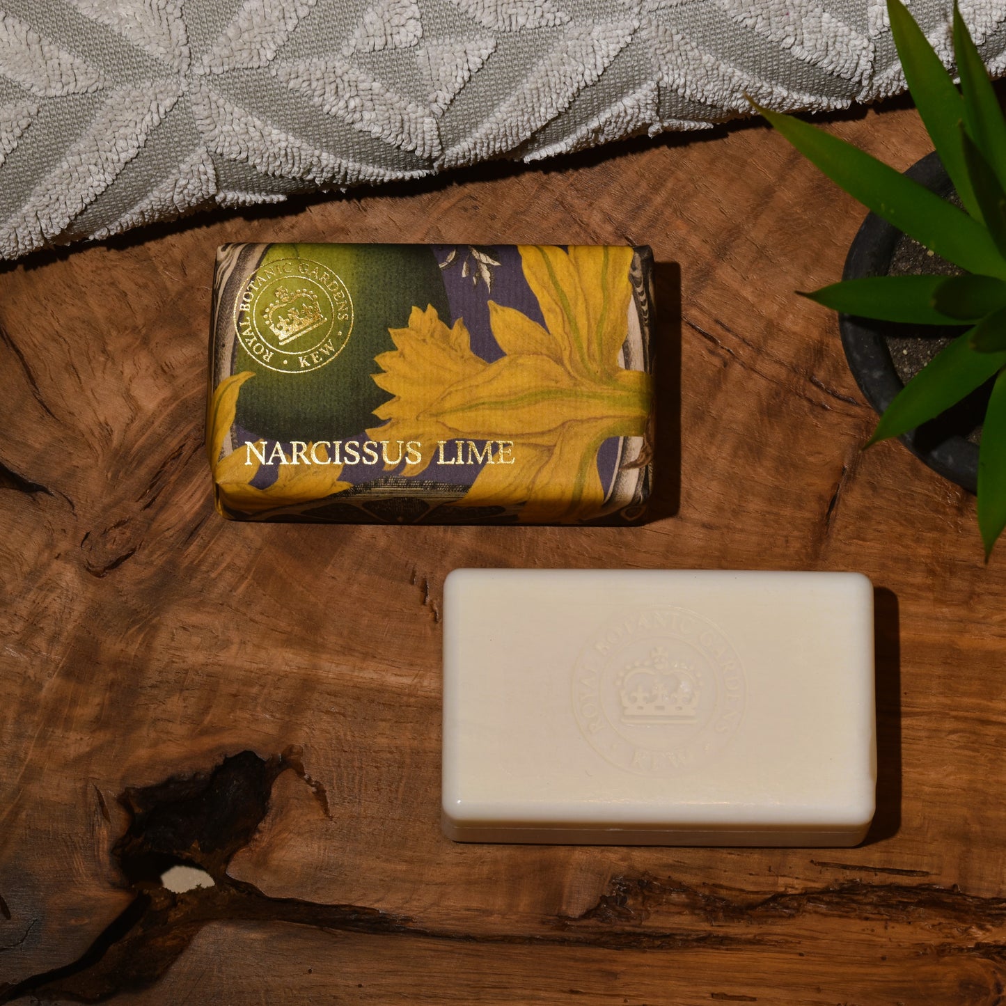 Kew Gardens Narcissus Lime Soap Bar