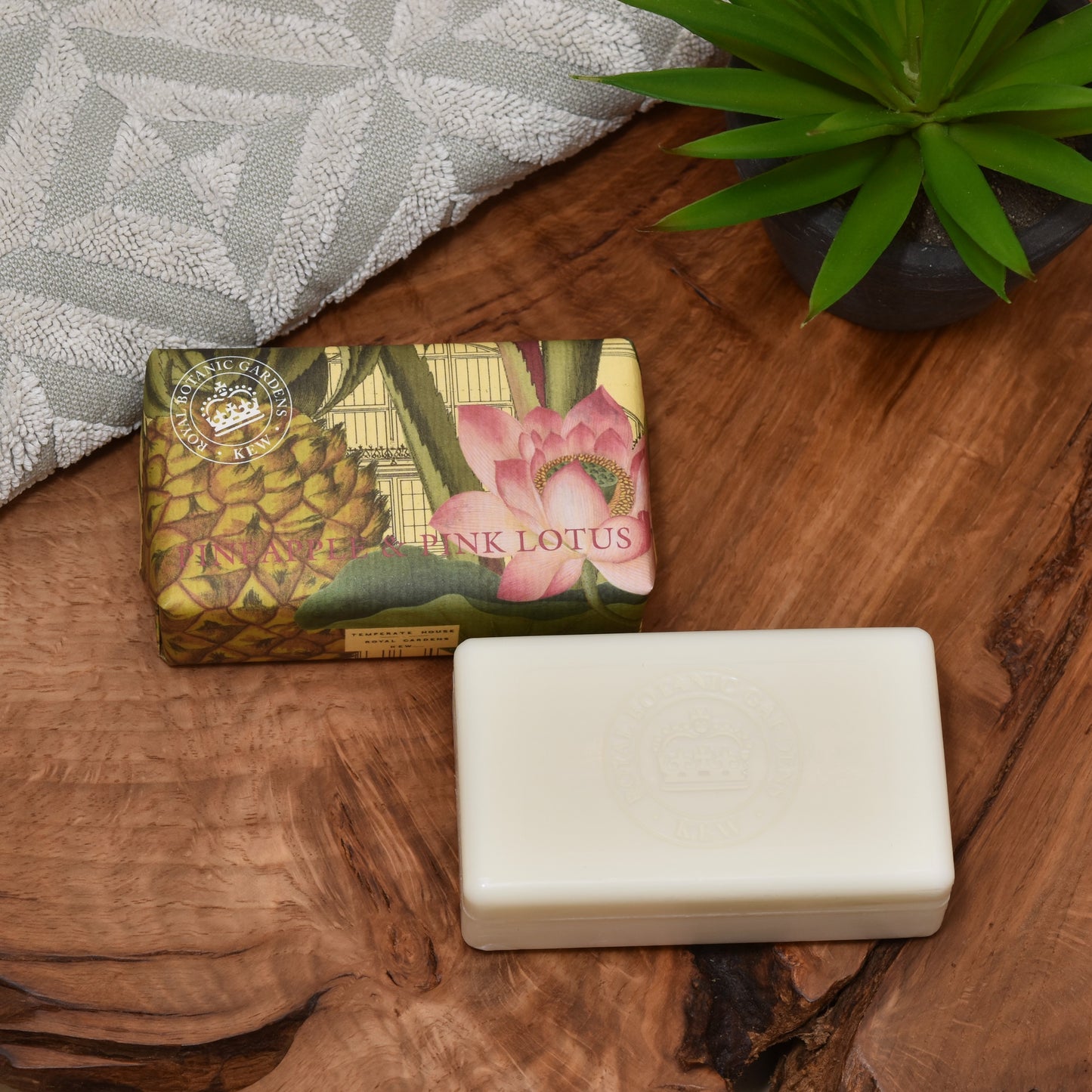 Kew Gardens Pineapple And Lotus Flower Soap Bar