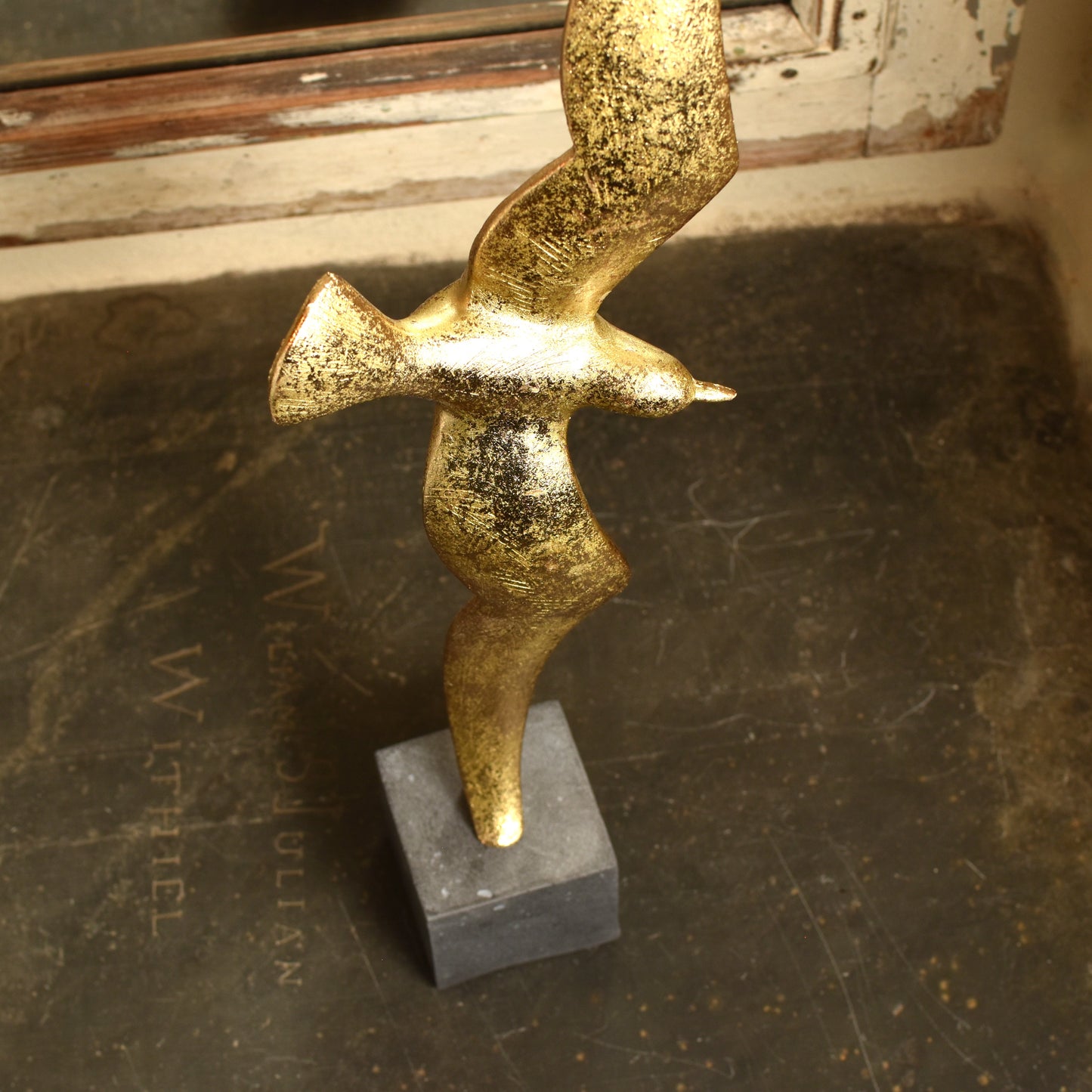 Decorative Sea Gull Bird Sculpture - Gold
