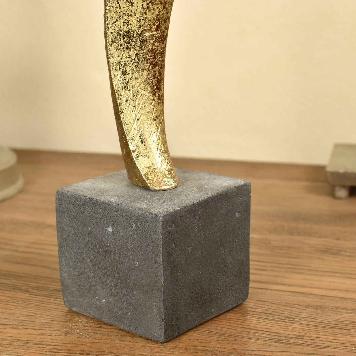 Decorative Sea Gull Bird Sculpture - Gold