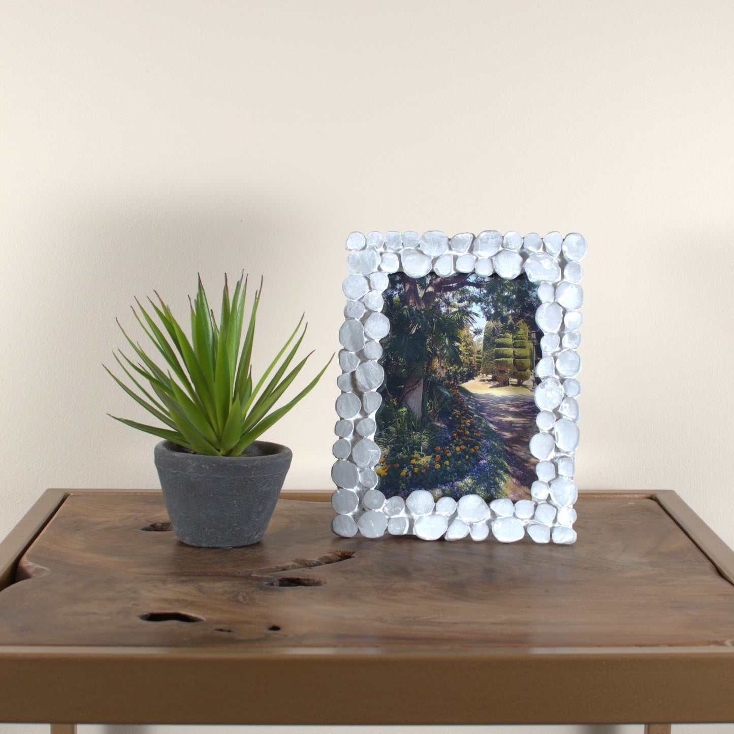 Pebble 7x5 Photo Frame