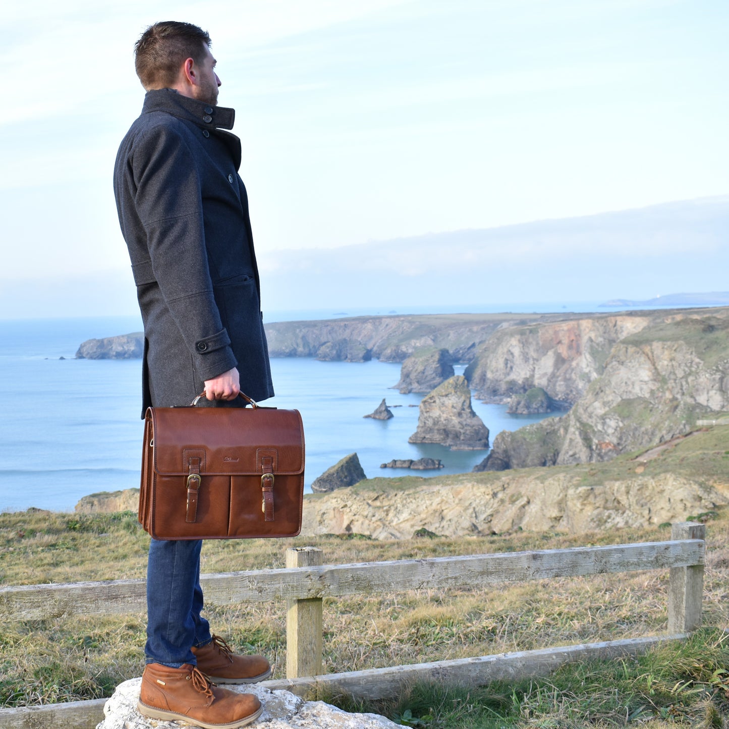 Chestnut Executive Leather Briefcase - Laptop & Tablet Friendly