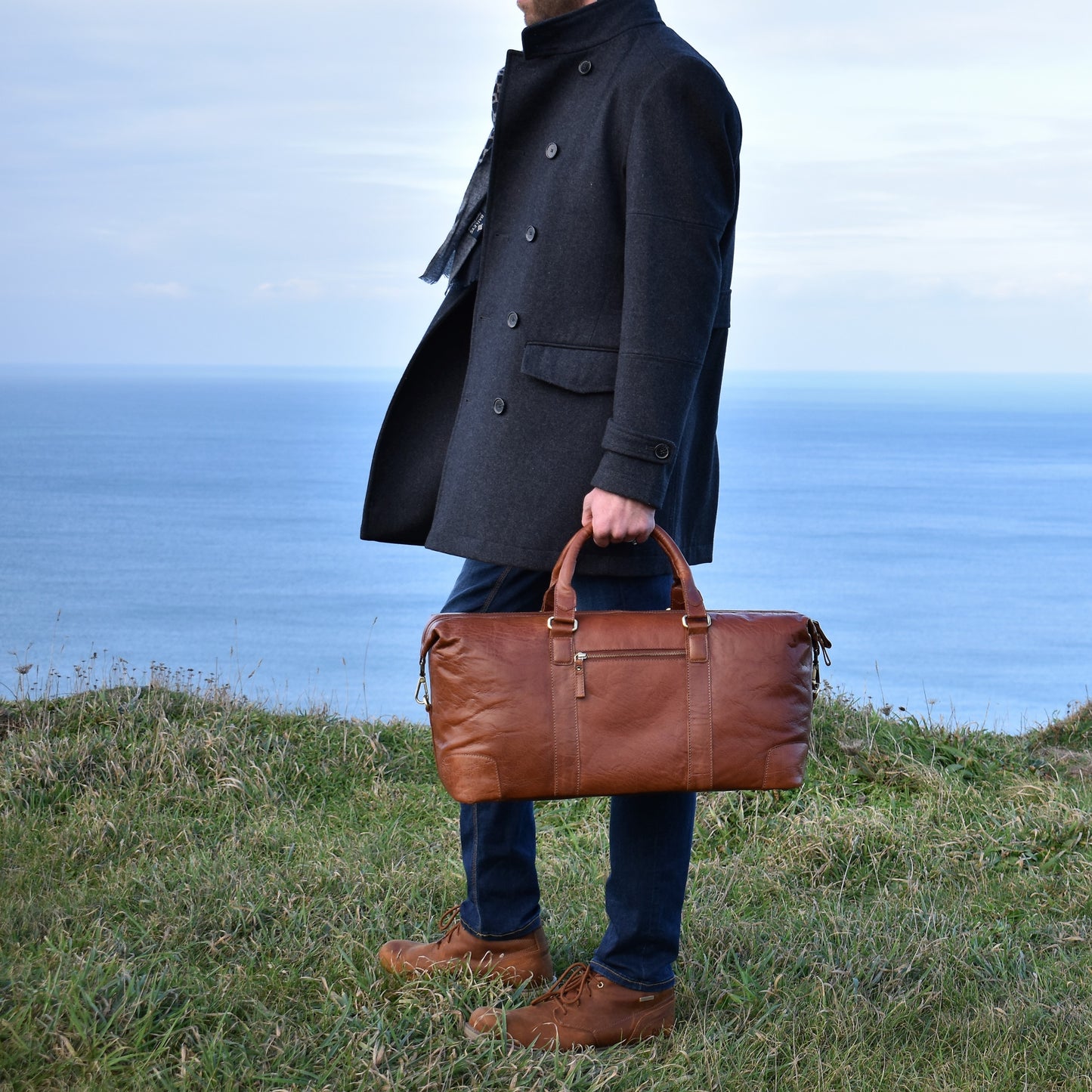 Honey Tan Creased Leather Weekend Holdall