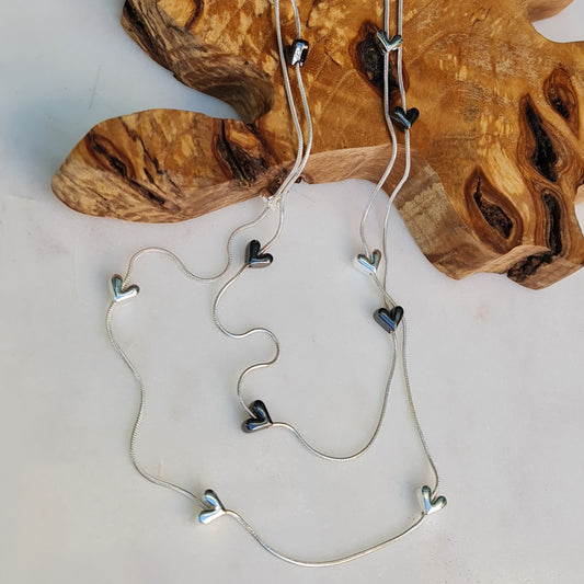 Tiny Hearts Necklace - Black