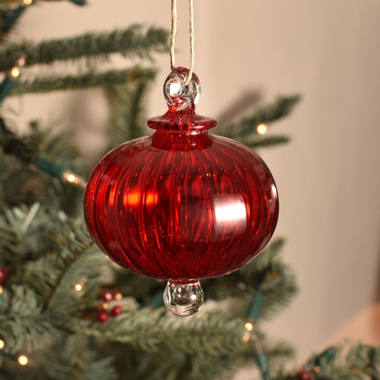 Victorian Coach - Egyptian Glass Bauble - Red - Large