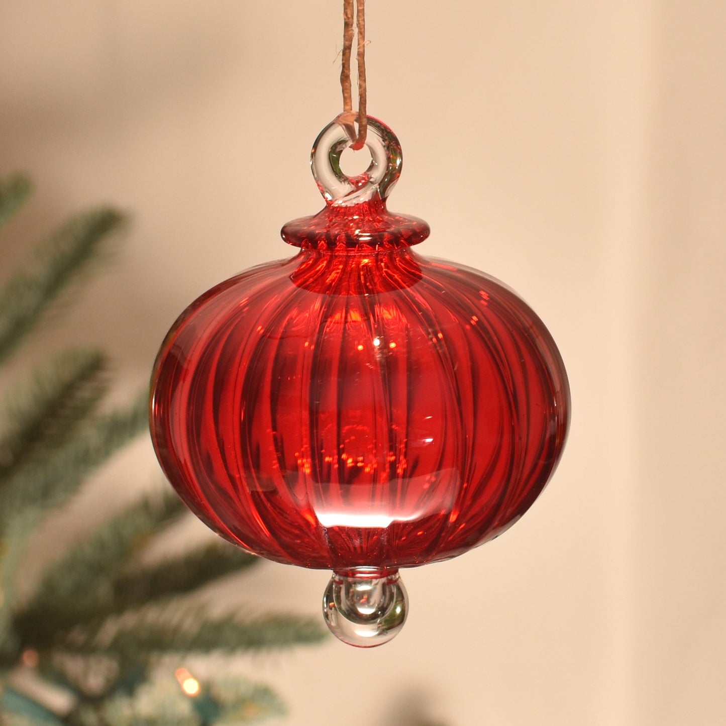 Victorian Coach - Egyptian Glass Bauble - Red - Large