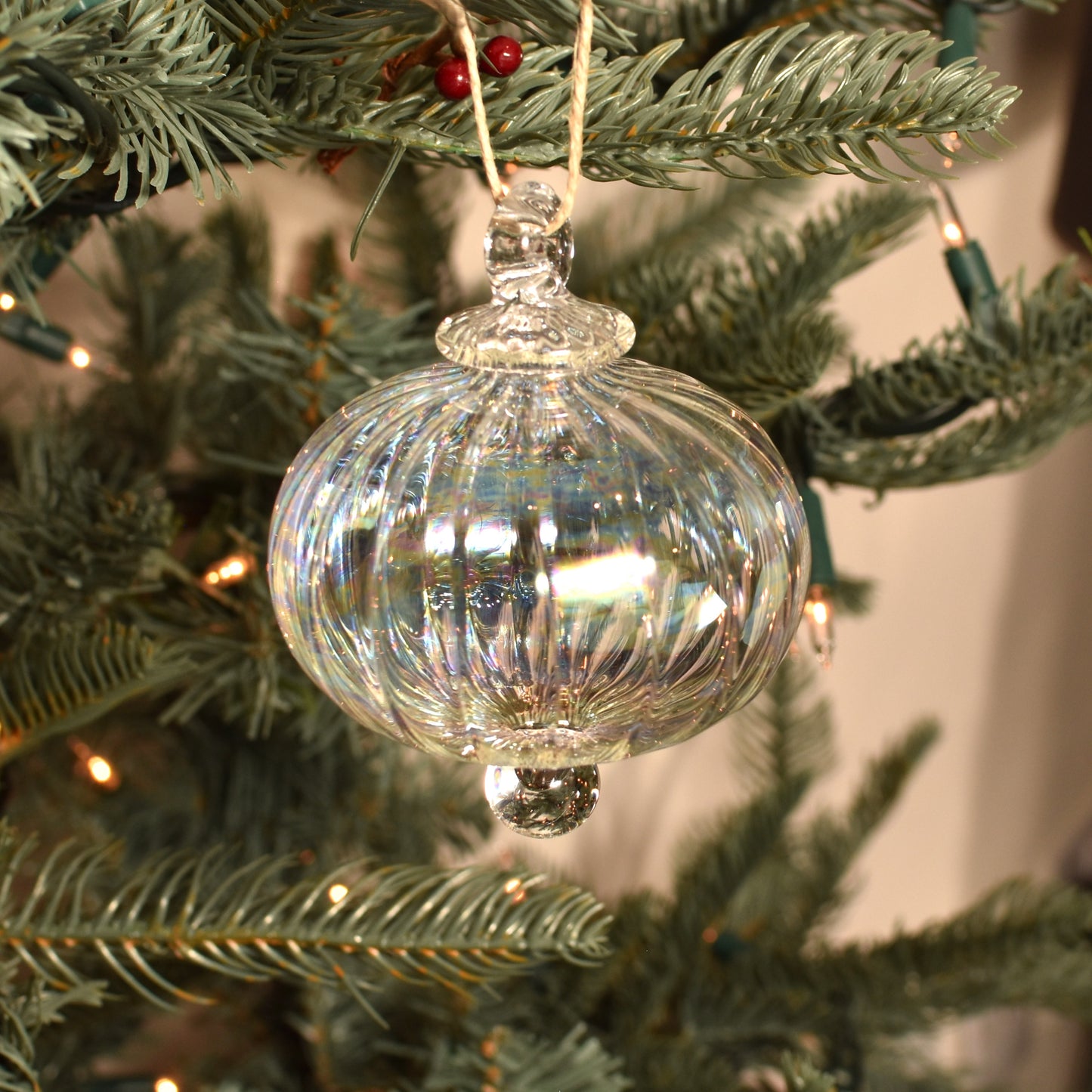 Victorian Coach - Egyptian Glass Bauble - Pearl - Large