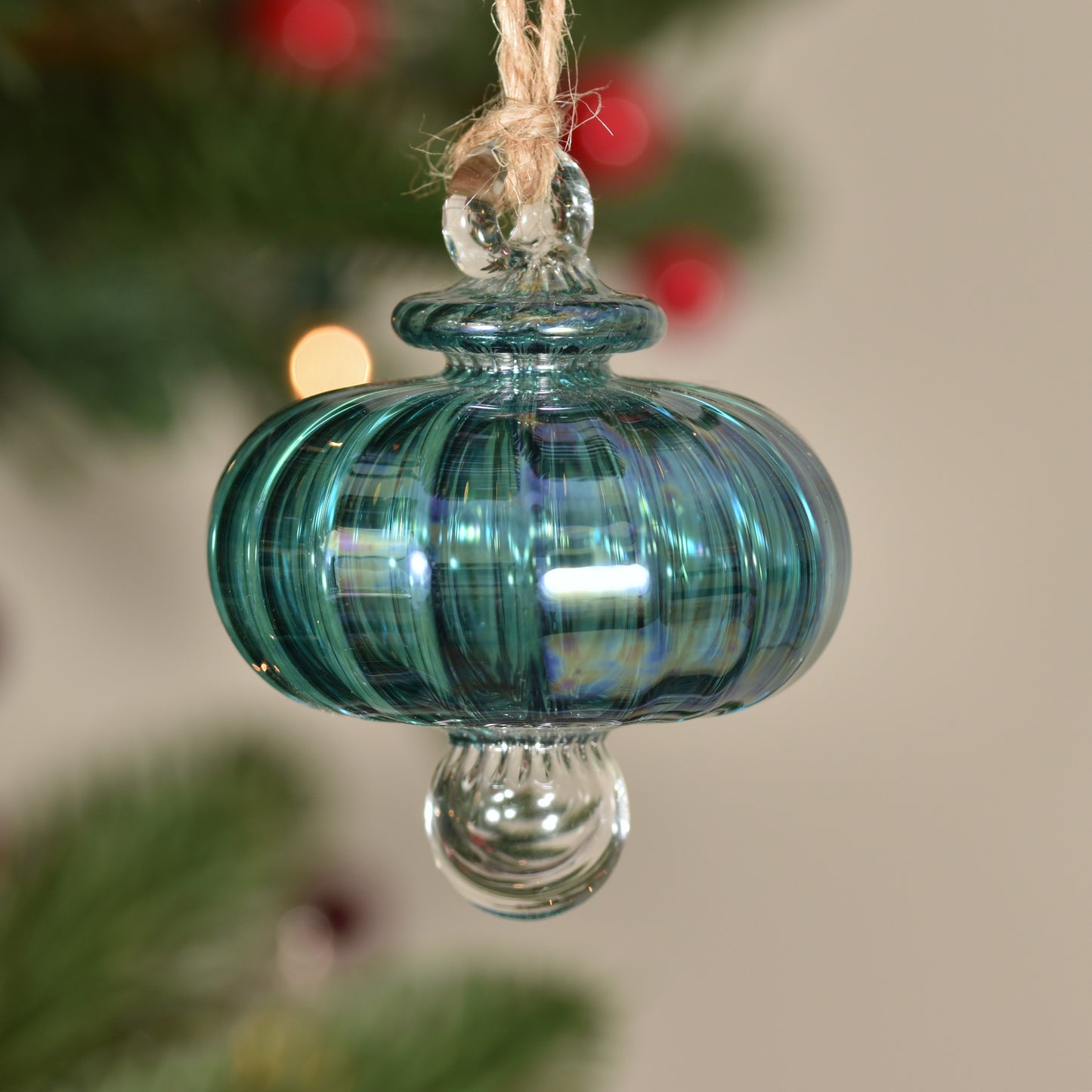 Victorian Coach - Egyptian Glass Bauble - Jade Green Iridescent - Small