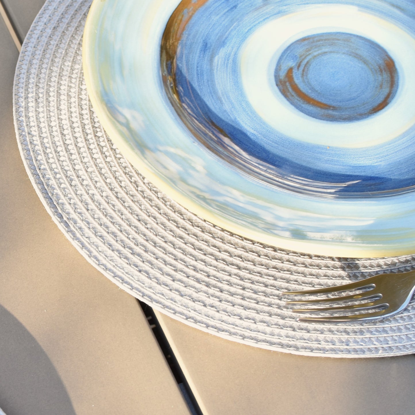 Round Woven Placemat - Dove Grey
