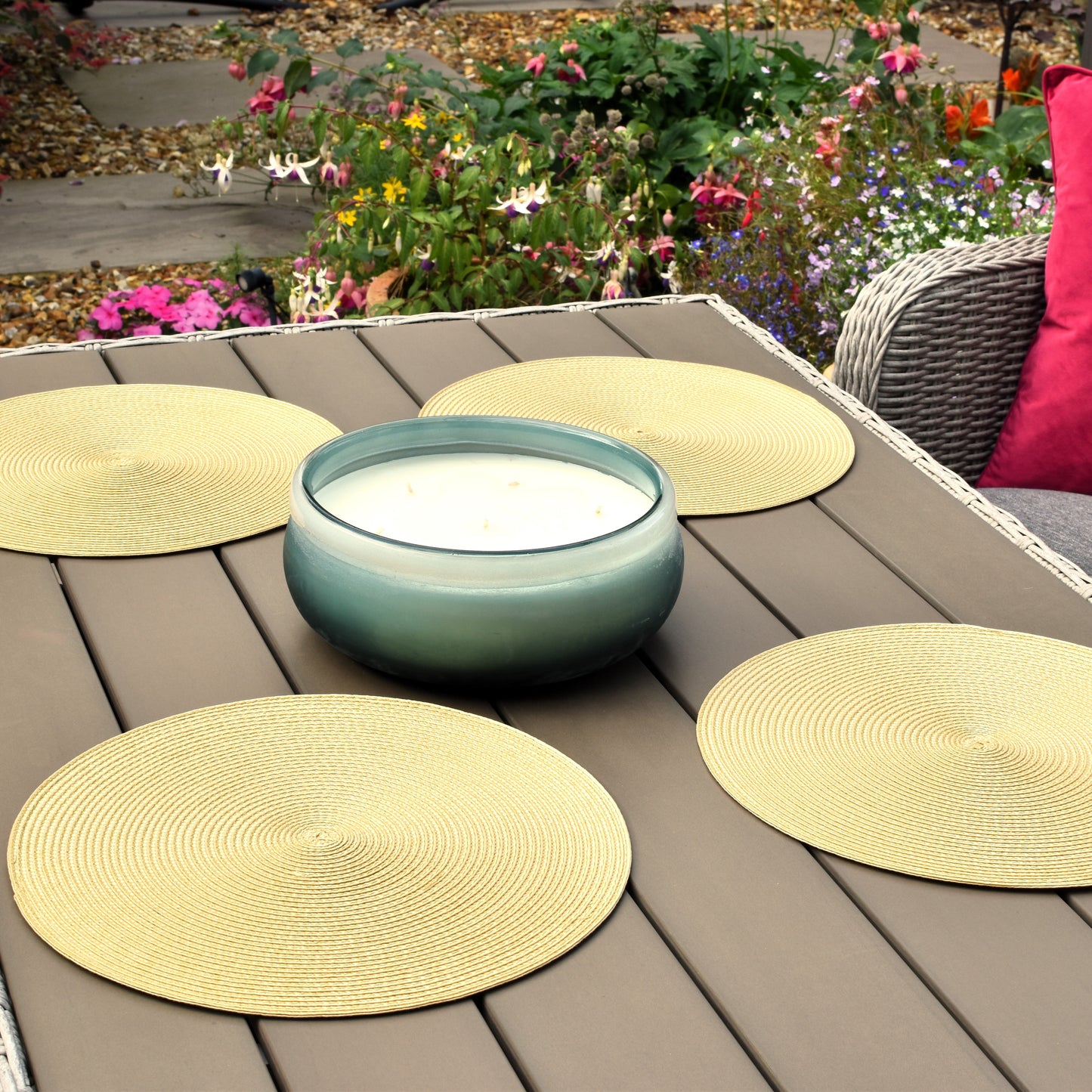 Round Woven Placemat - Golden Oatmeal