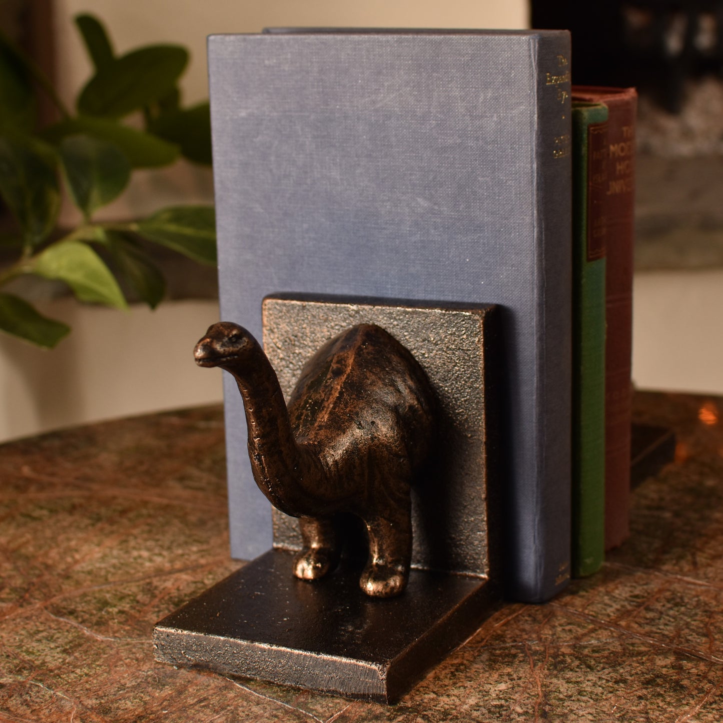 Brontosauras Dinosaur Bookends