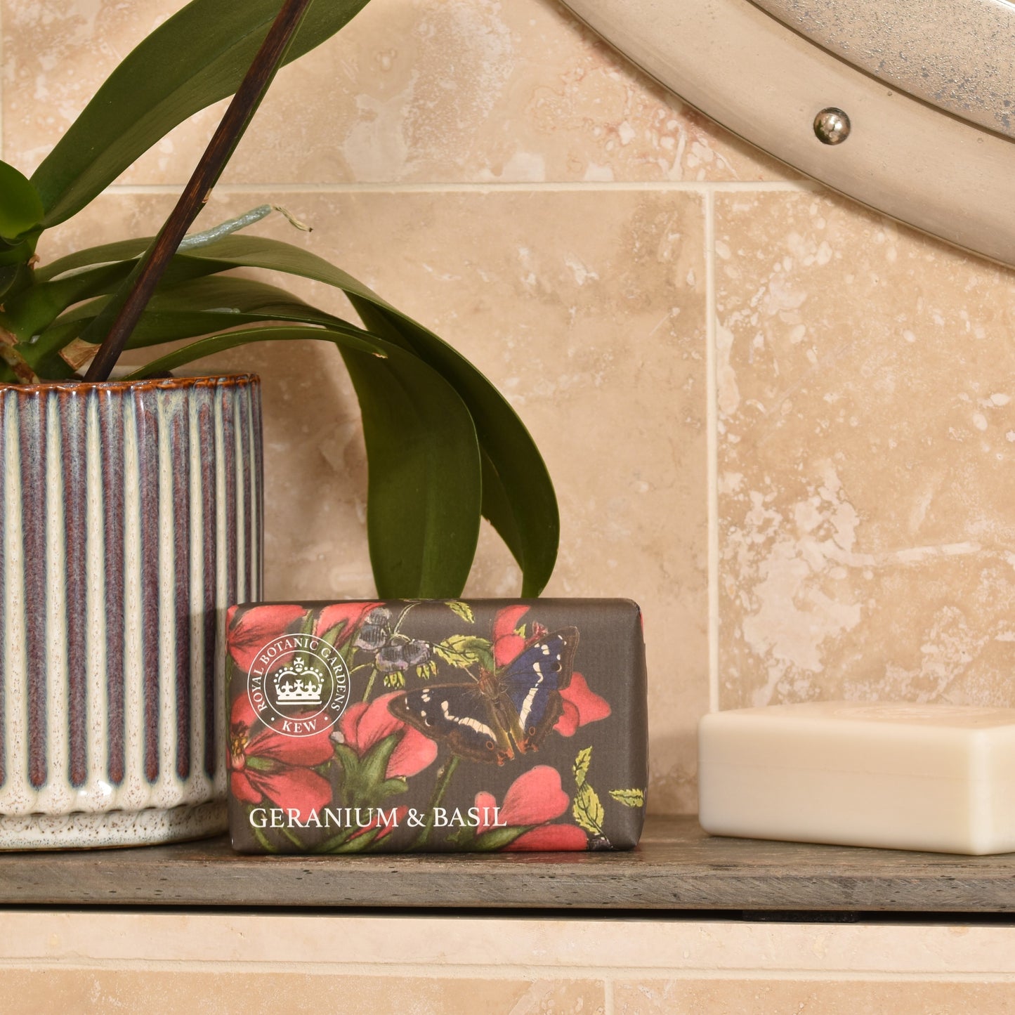 Kew Gardens Geranium and Basil Soap Bar