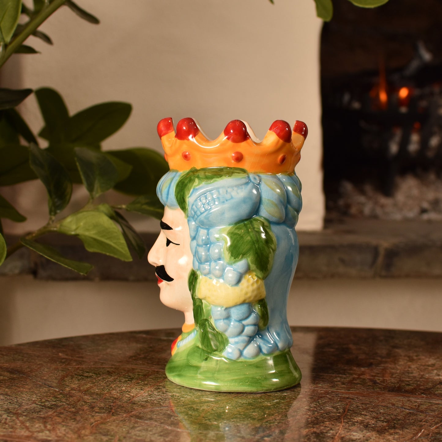 Mediterranean Kings Head Vase / Pot