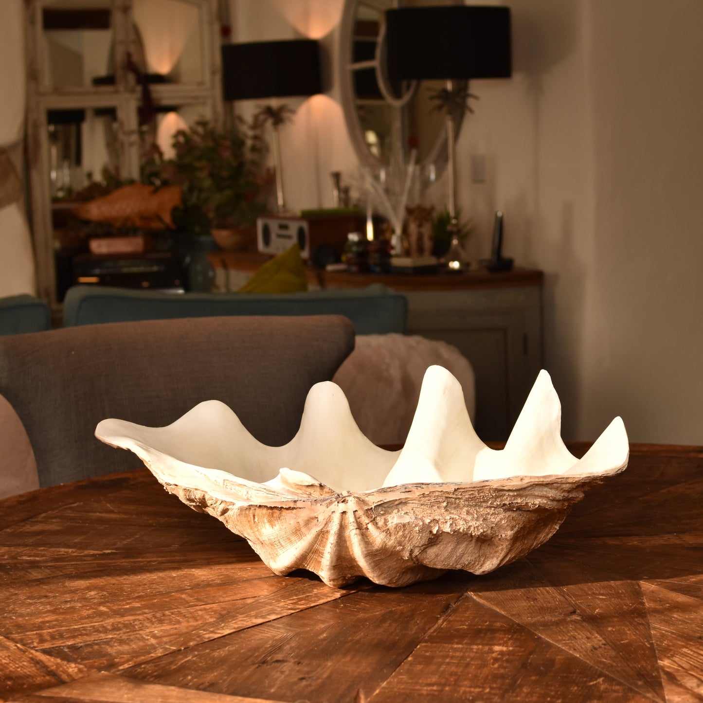 Decorative Clam Bowl - Large