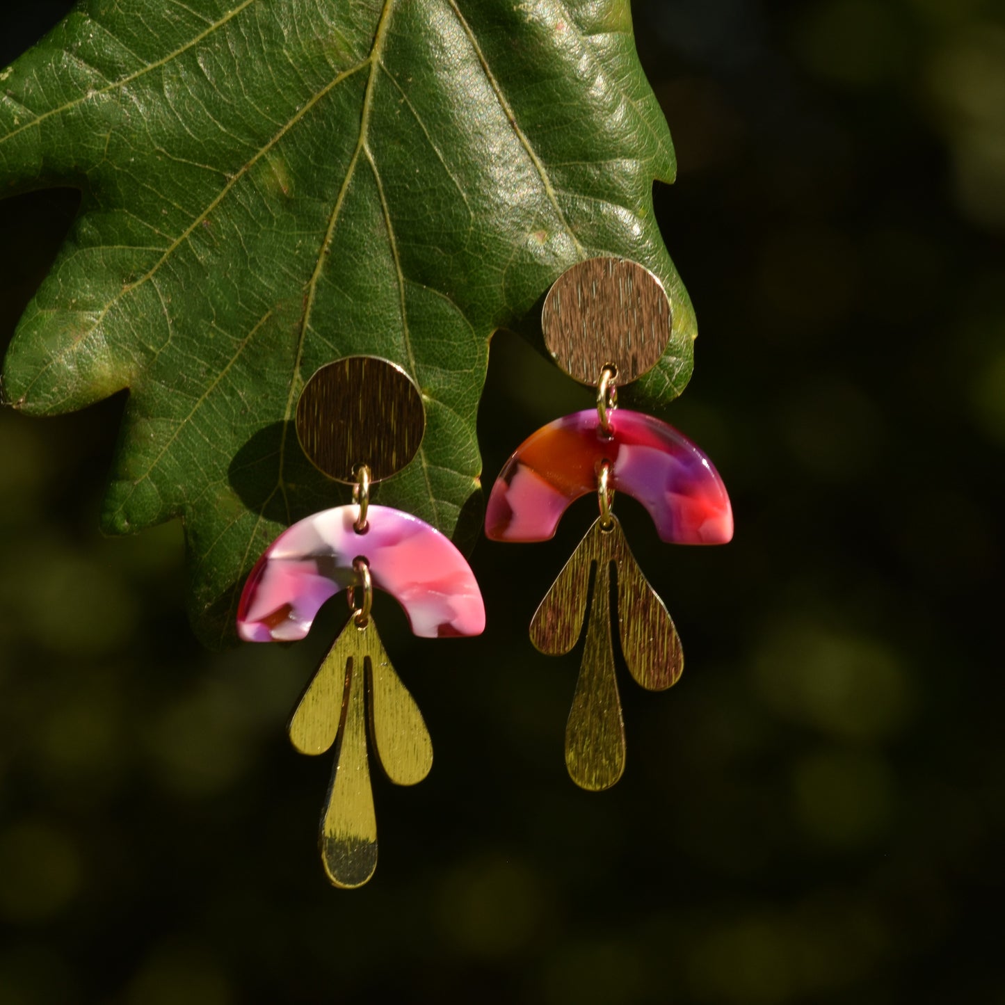 Faye Hanging Droplet Resin Earring - Fuchsia