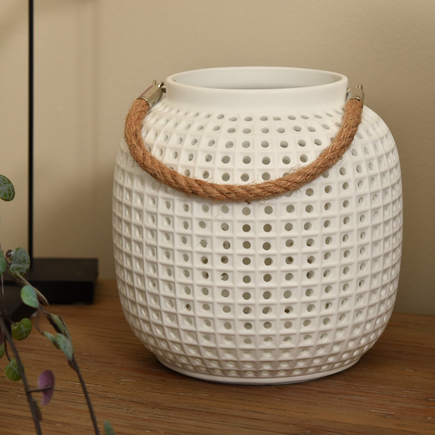 Ceramic Lantern Lamp - White