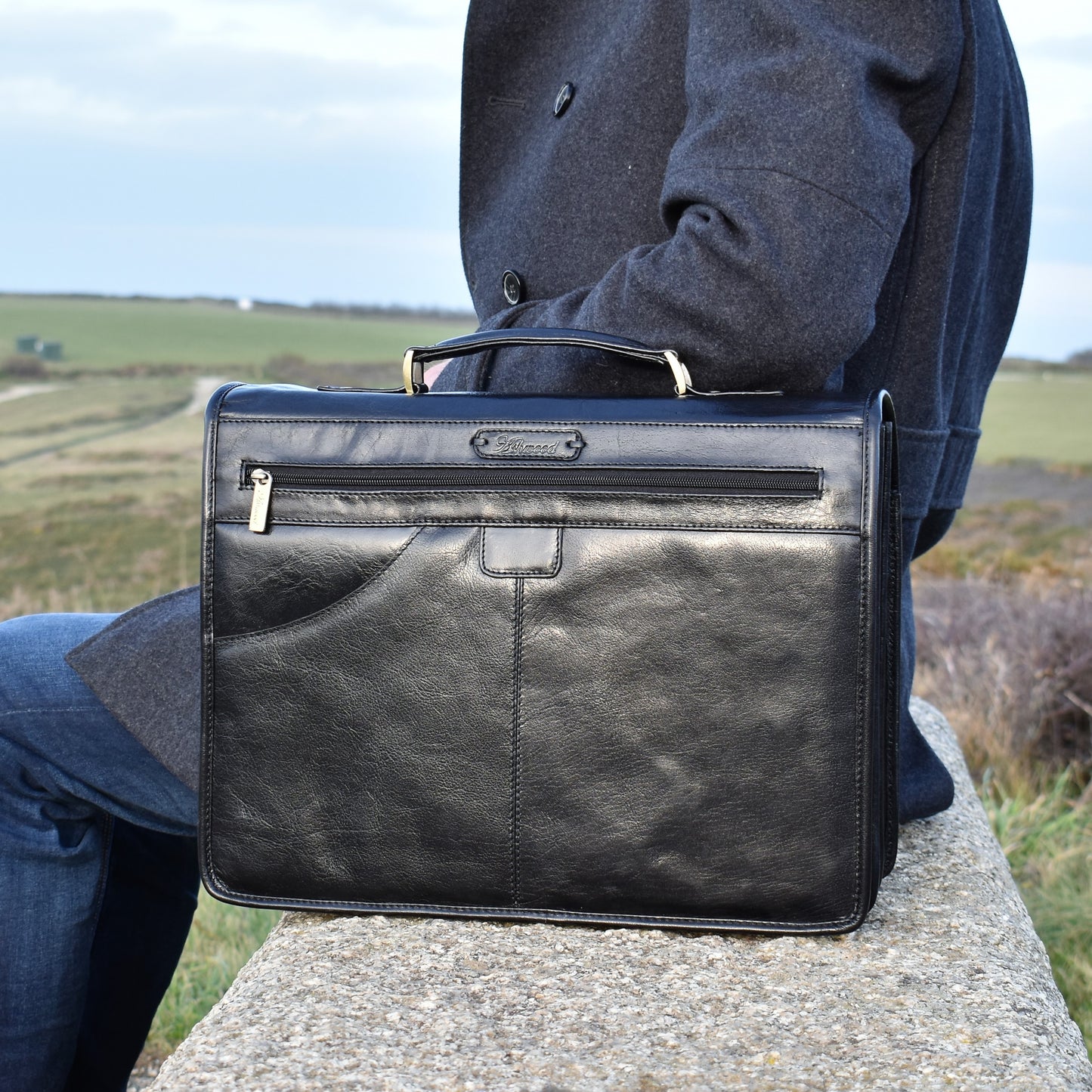 Black Executive Leather Briefcase - Laptop & Tablet Friendly