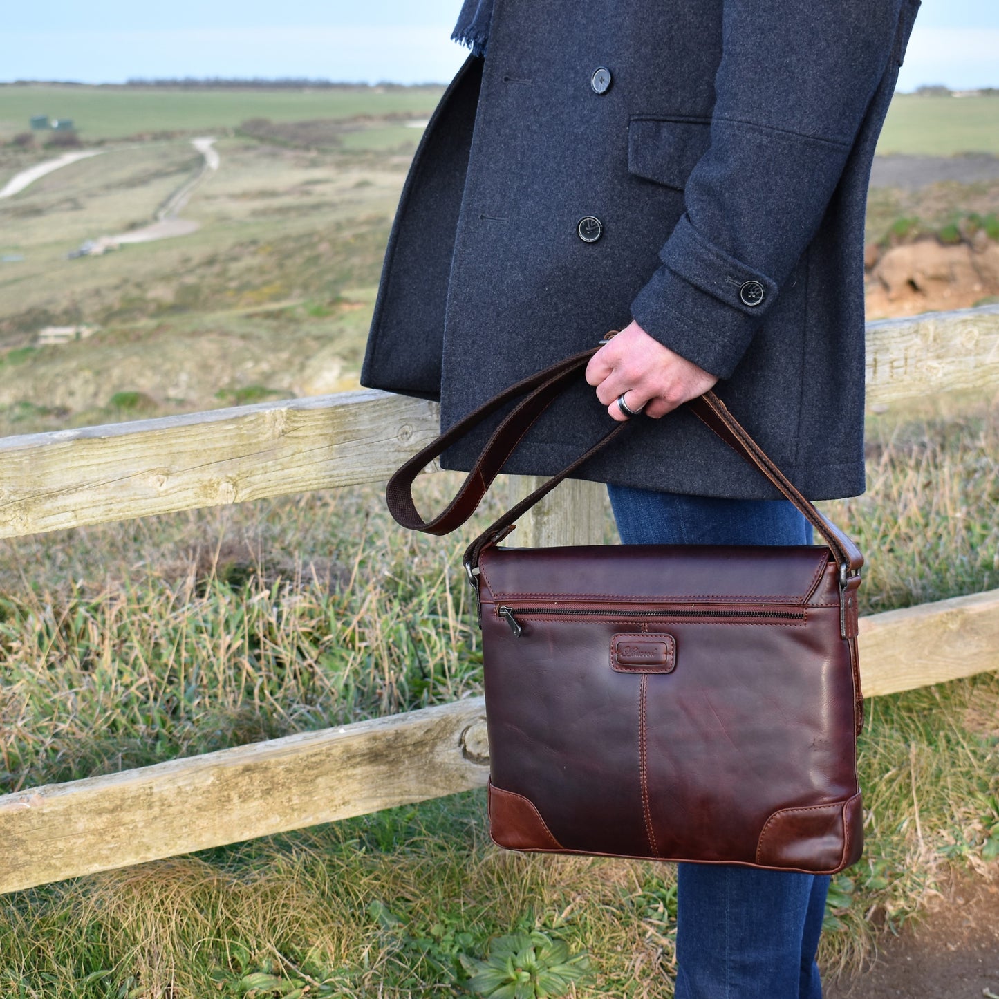 Leather Messenger Bag - Brown