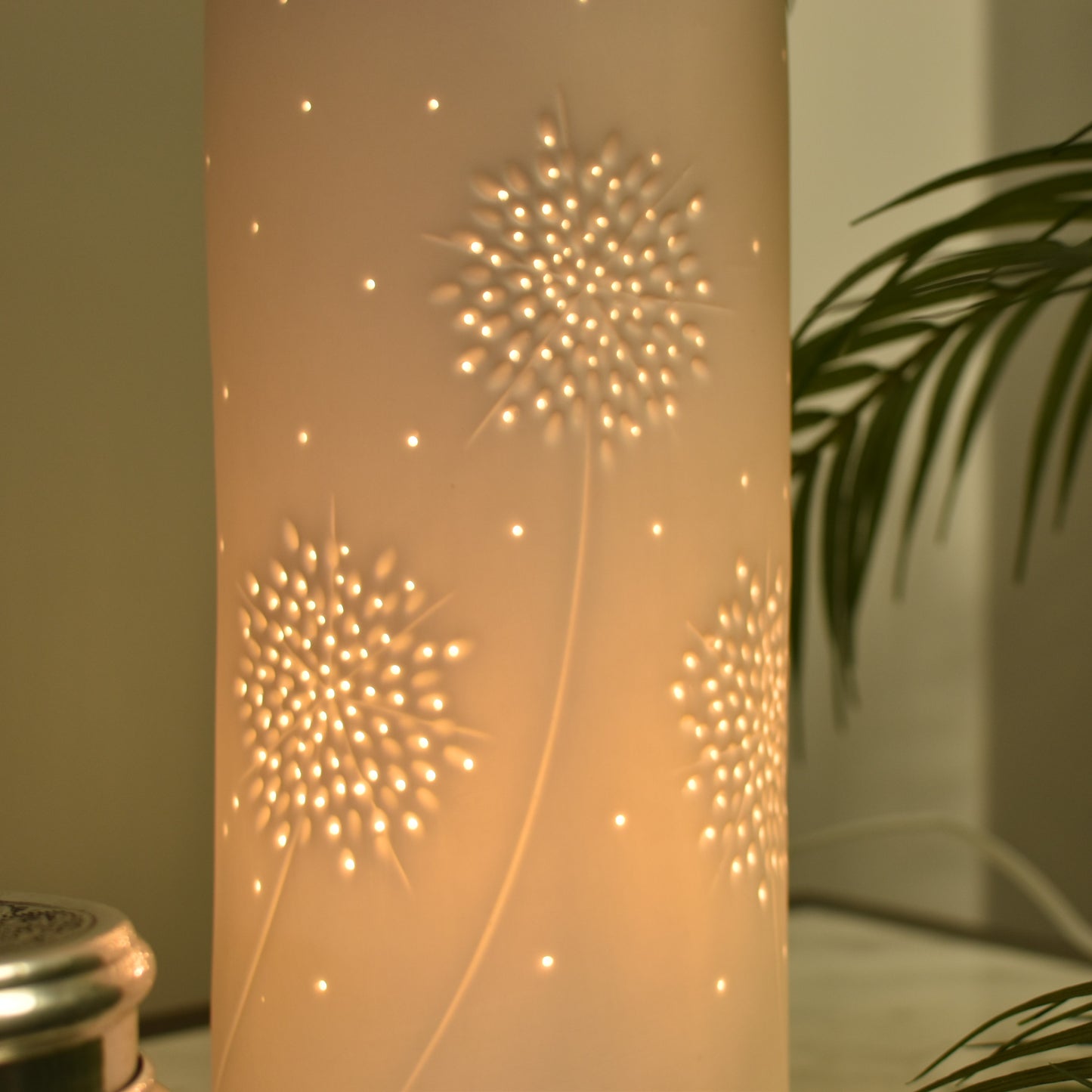 Dandelion Porcelain Lamp