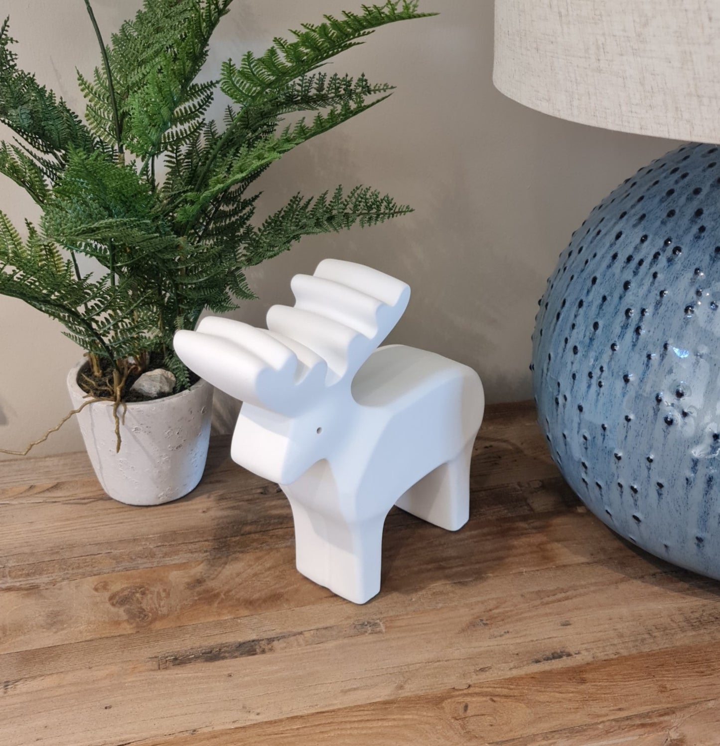 Scandi Deer Ceramic Lamp