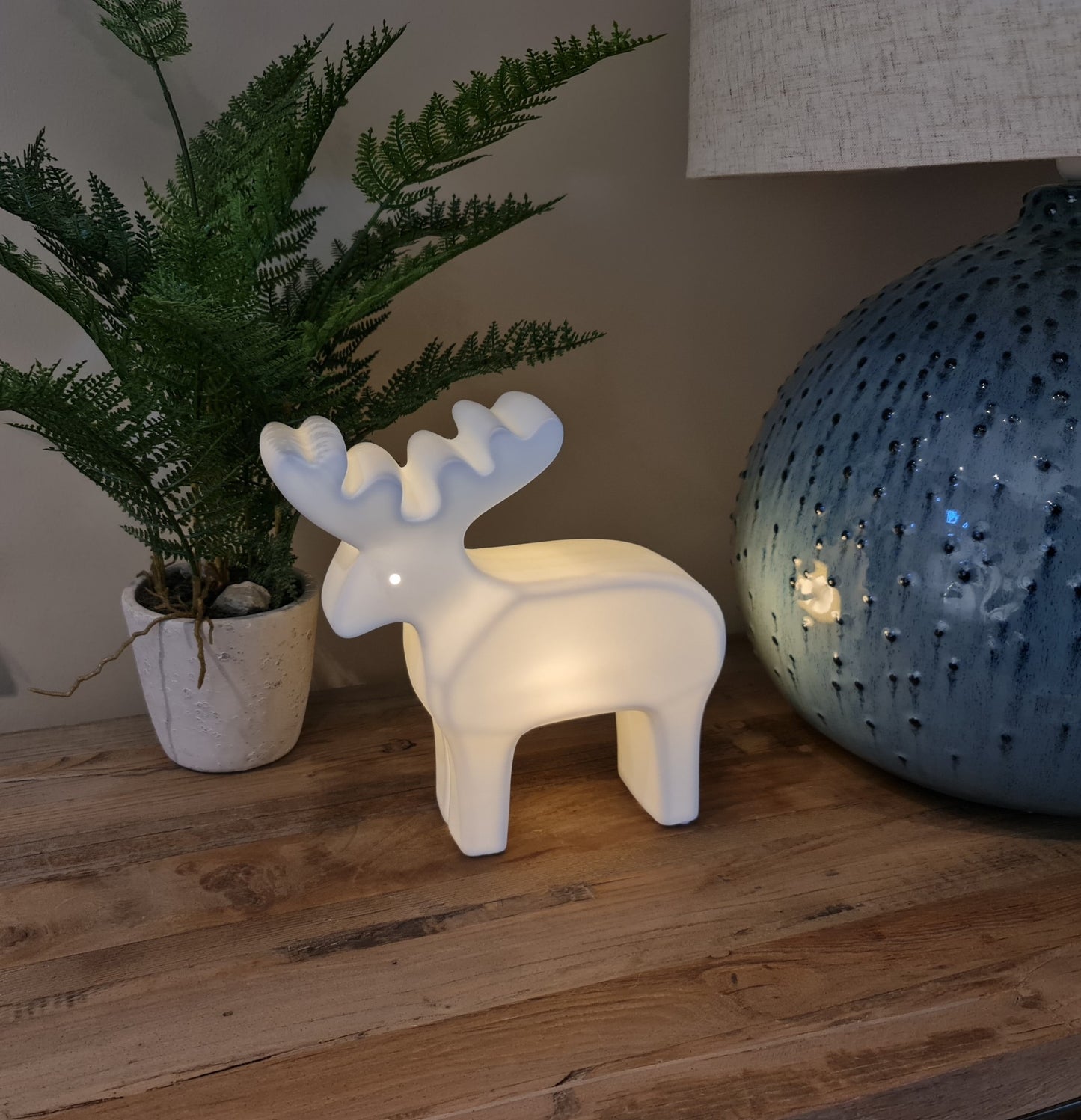 Scandi Deer Ceramic Lamp