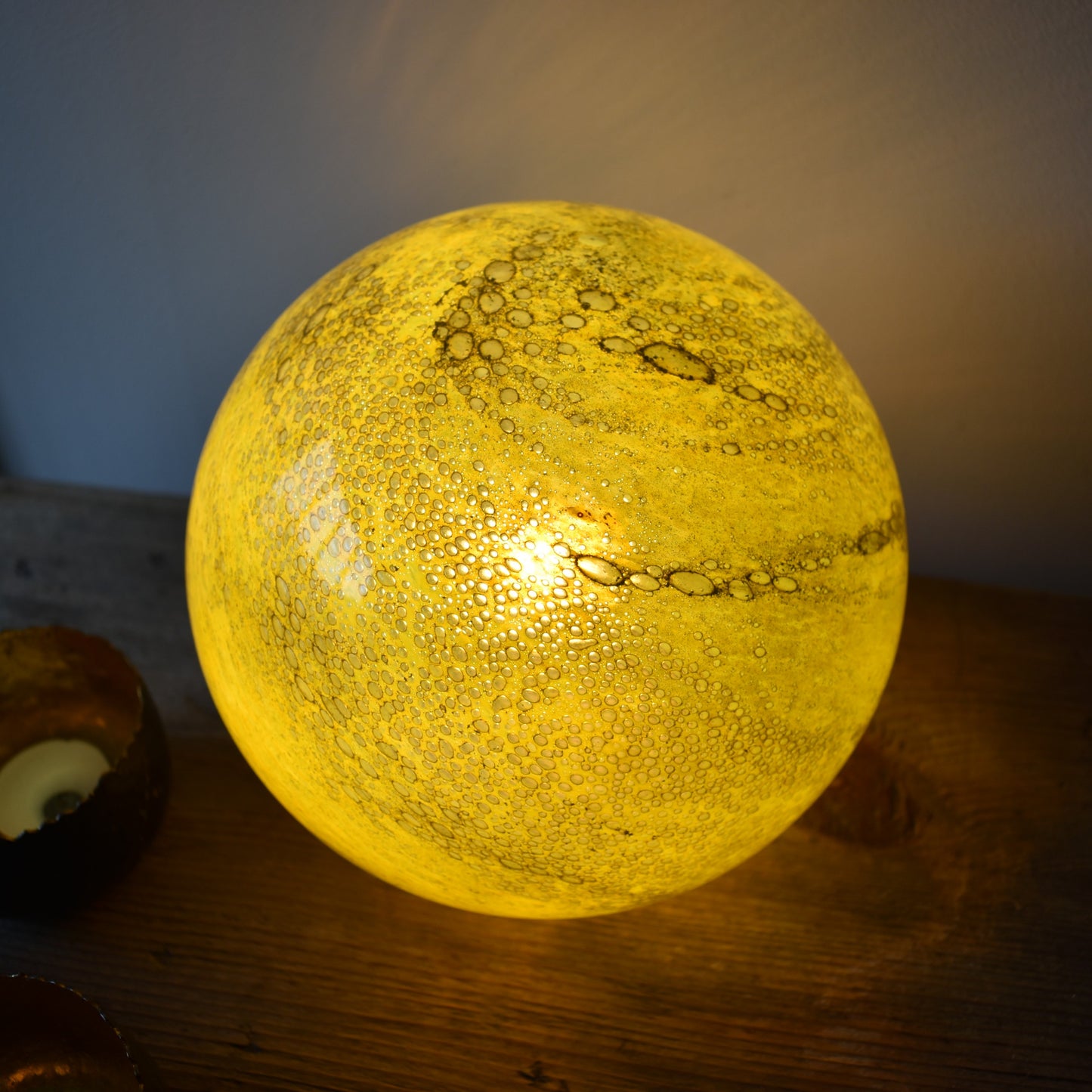 Sunlit Sands Glass Lamp - Sphere Small