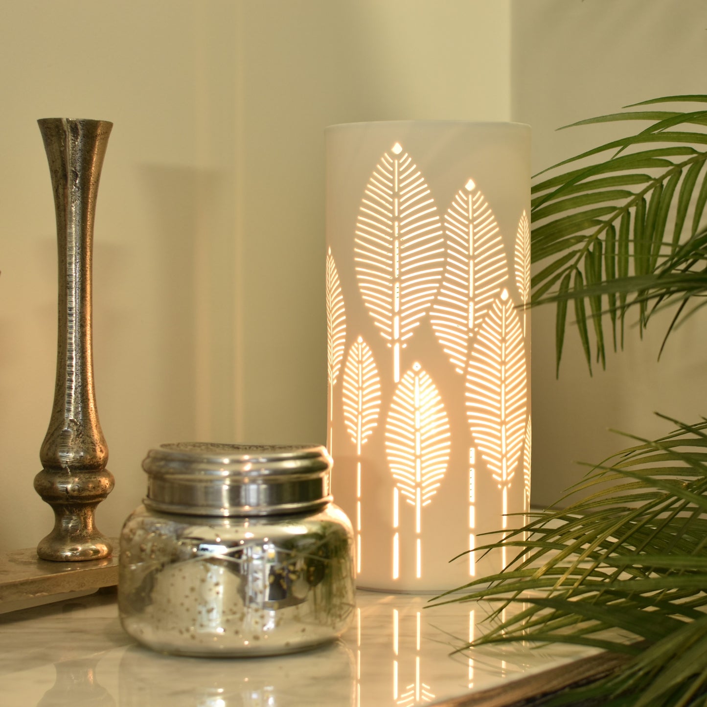 Leaves Porcelain Lamp