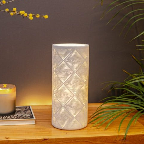 Diamond Ripple Porcelain Lamp